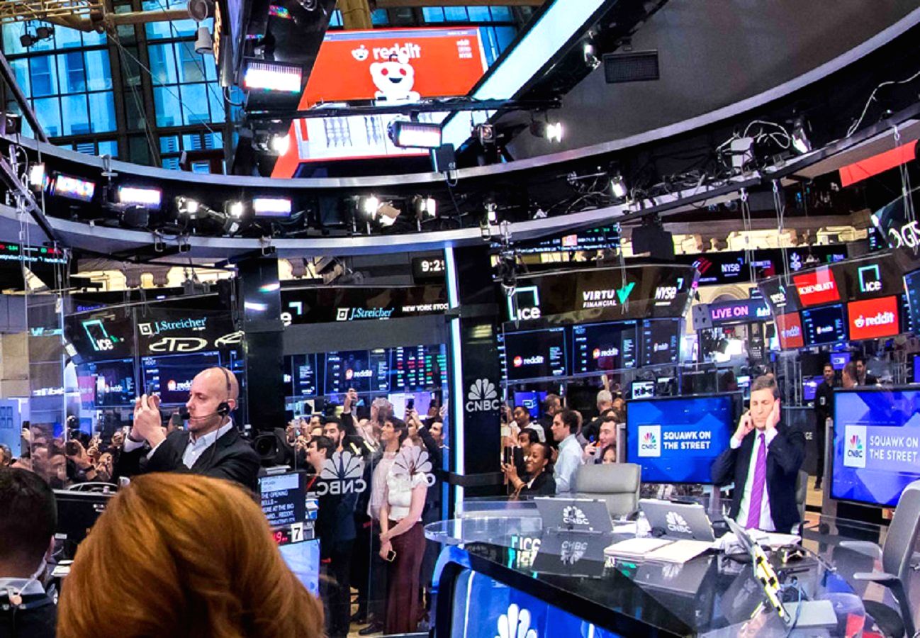 1f9a4dc477fa9b6b244bd2bd5e05b28d.jpg Grafik pergerakan indeks saham di bursa Wall Street yang menunjukkan tren positif
