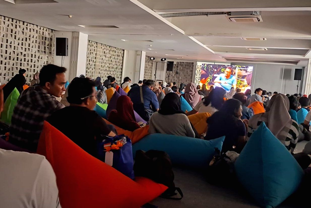 Ratusan pelajar dan mahasiswa menghadiri Jakarta Youth Film Festival 2026 di Istora Senayan, Jakarta.