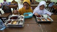 Pelaksana harian Ketua Badan Gizi Nasional Agustina Arumsari memberikan keterangan terkait program Makan Bergizi Gratis