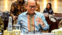 Rosan Roeslani saat memberikan keterangan terkait pelibatan Danantara dalam KSSK di Jakarta.