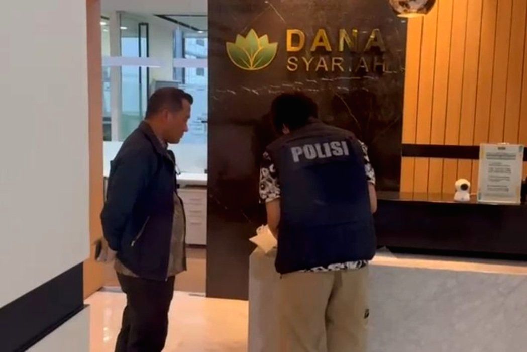 Penyidik Bareskrim Polri melakukan penyitaan aset terkait kasus dugaan tindak pidana PT Dana Syariah Indonesia