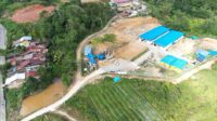 Direktur PT Darma Henwa Tbk, Ricardo Silaen, memberikan keterangan terkait rencana IPO anak usaha Gayo Resources Mineral.