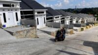 CEO Danantara Rosan Roeslani saat meluncurkan inisiatif perluasan akses rumah subsidi di Jakarta.