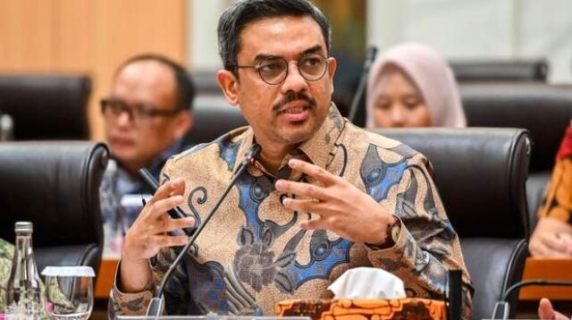 Menteri UMKM Maman Abdurrahman saat memberikan penjelasan terkait pengembangan platform e-commerce khusus bagi pelaku usaha.