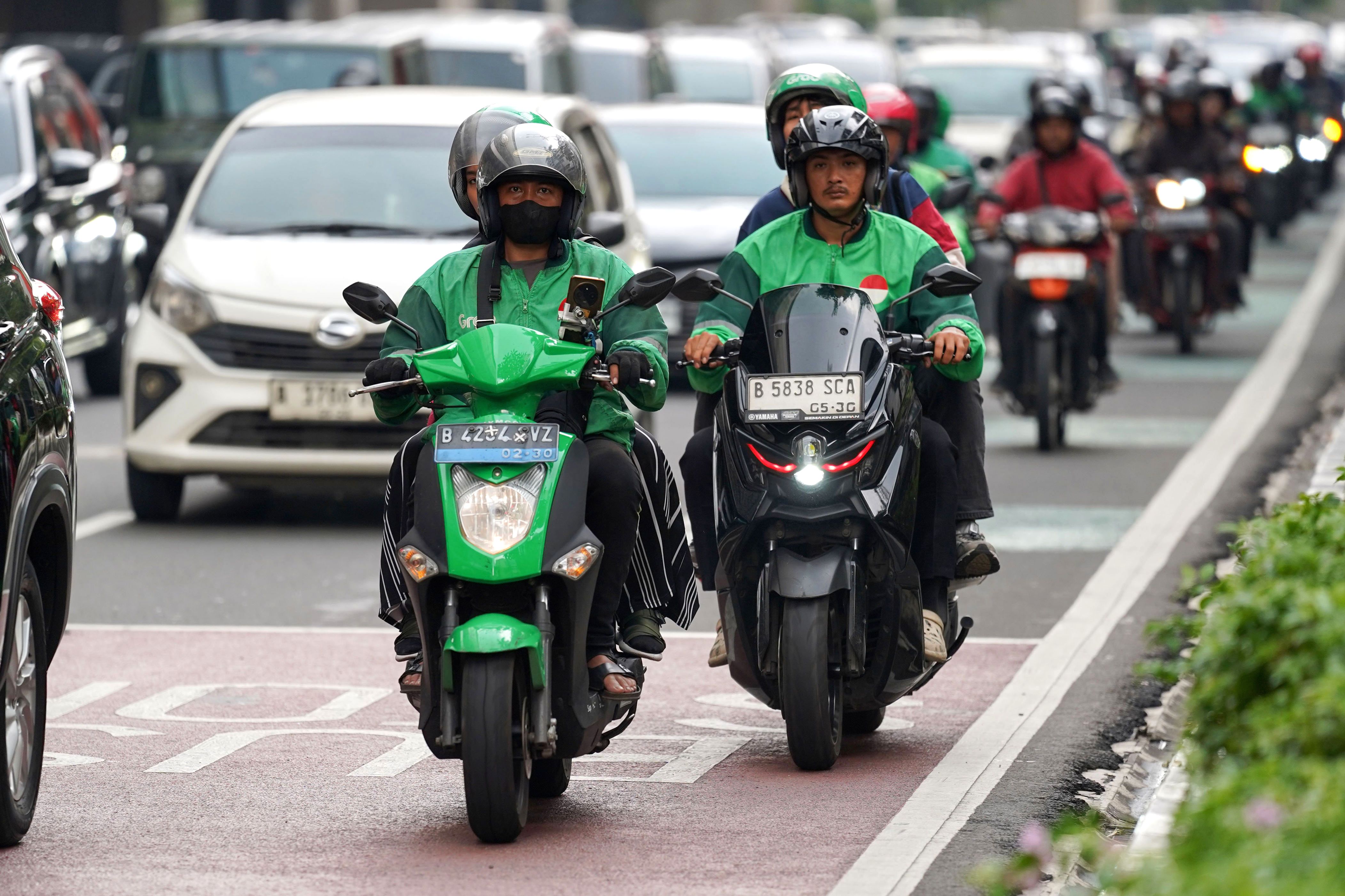Menhub: Perpres ojol hanya atur layanan roda dua, termasuk antar barang