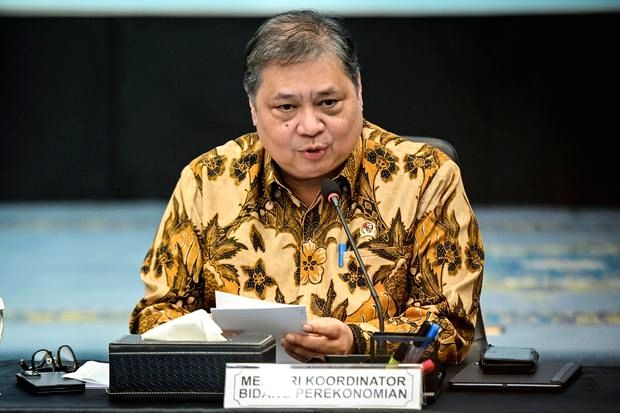 Menteri dan perwakilan mitra strategis Tiongkok saat penandatanganan nota kesepahaman pengembangan Kawasan Industri Wiraraja.