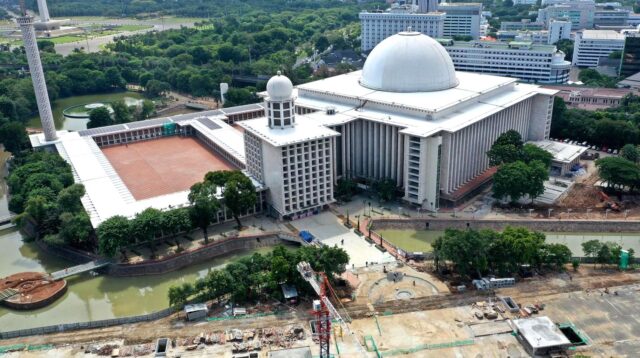 Gedung Masjid Istiqlal di Jakarta yang menjadi pusat klarifikasi Kementerian Agama terkait isu bursa saham.