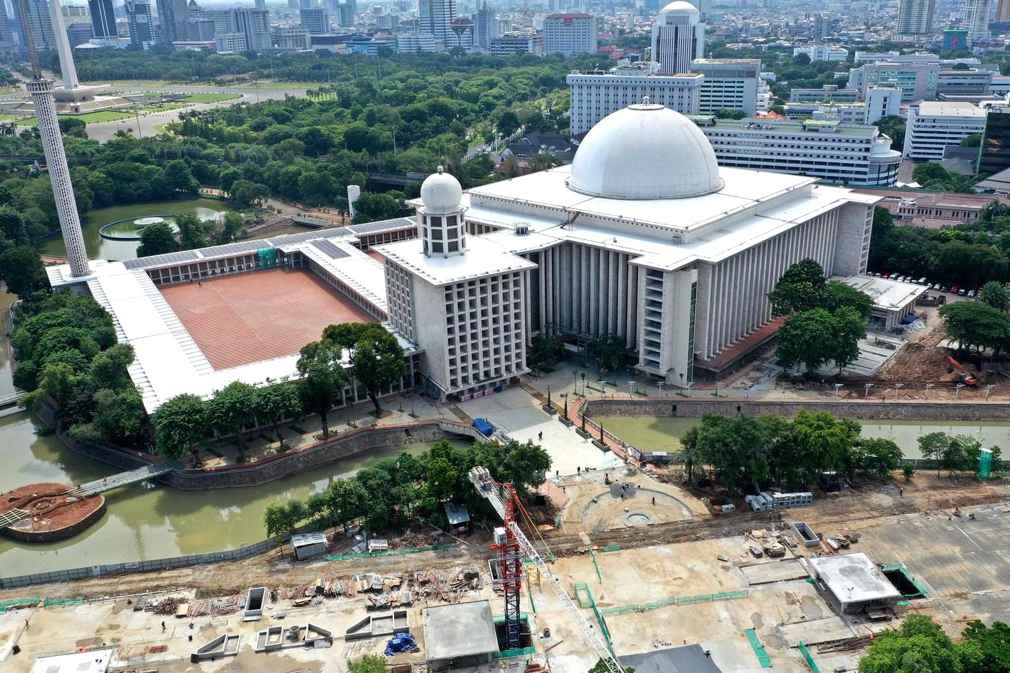 Gedung Masjid Istiqlal di Jakarta yang menjadi pusat klarifikasi Kementerian Agama terkait isu bursa saham.