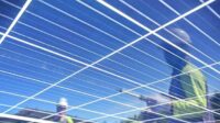 Penandatanganan kerja sama pembangunan PLTS antara PT Lautan Luas Tbk. dan Greenvolt Power Indonesia.