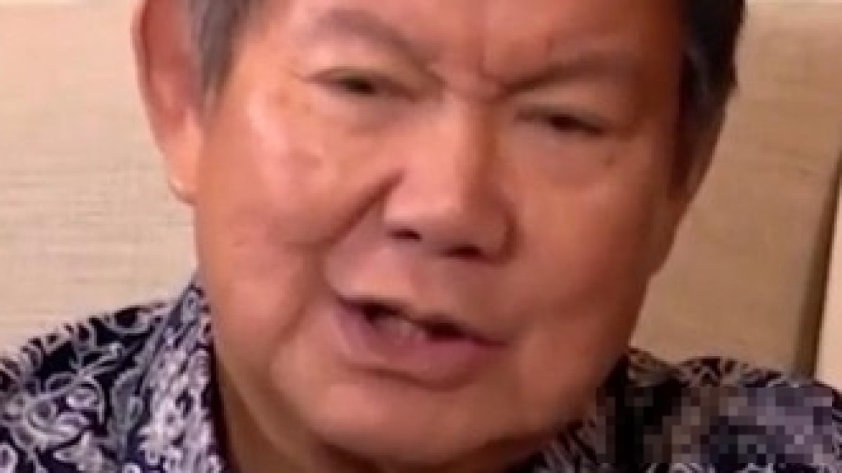 Hashim Djojohadikusumo memberikan klarifikasi terkait tudingan keterlibatan perusahaannya dalam kebakaran hutan di Indonesia.
